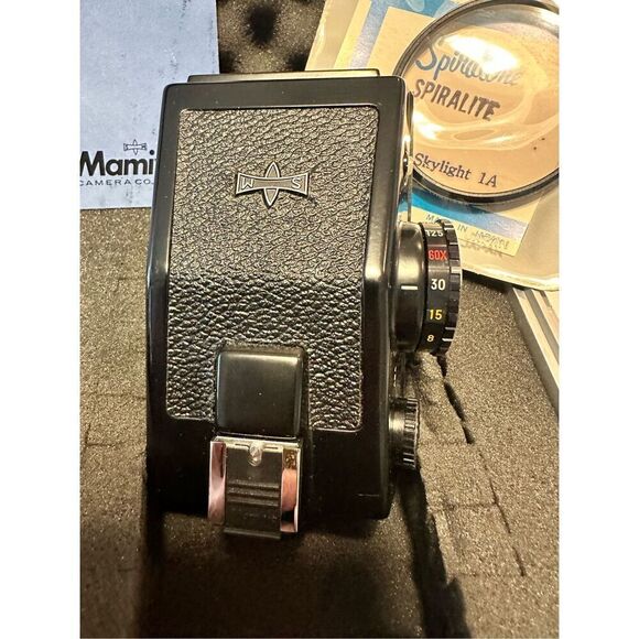 Vintage Mamiya M645 Medium Format Film Camera W/ 4 Lenses 2 Keys & Case Black OS - Picture 13 of 16